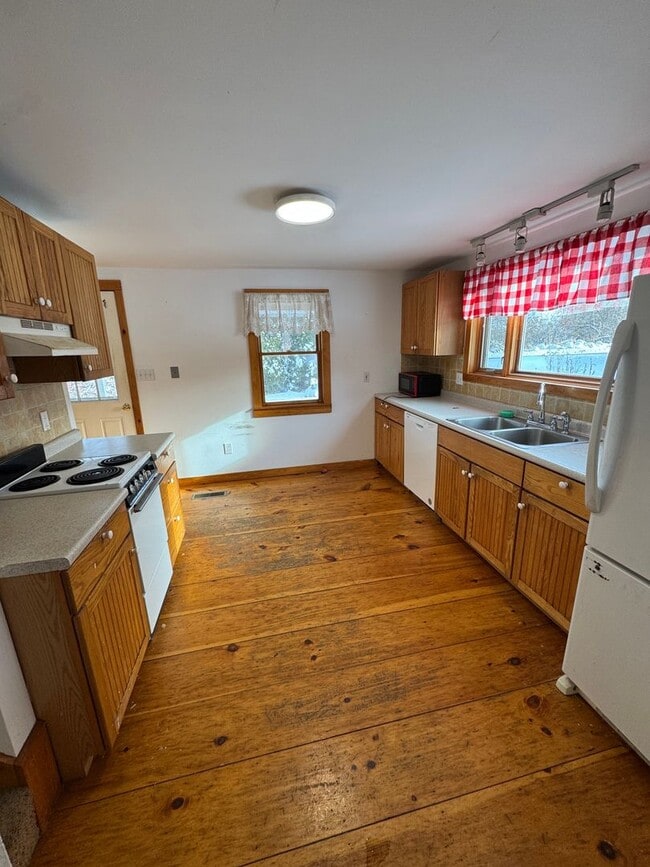 Photo - Charming Two-Bedroom Home in a Peaceful Wooded Setting