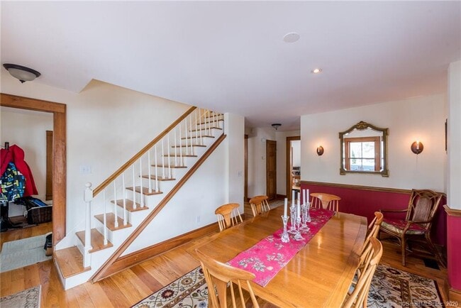 Building Photo - 48 Knapp Ln