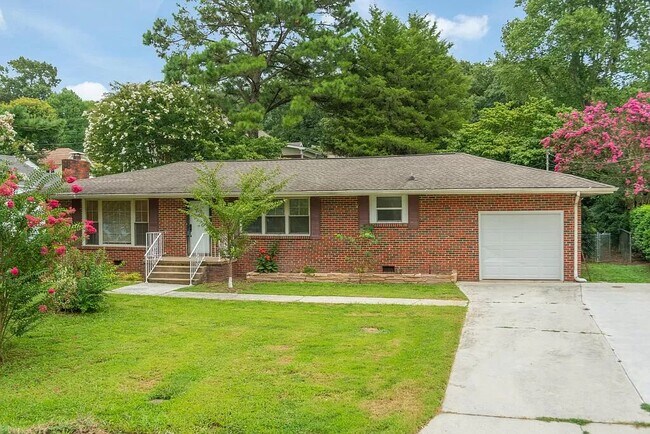 Building Photo - 1552 N Concord Rd