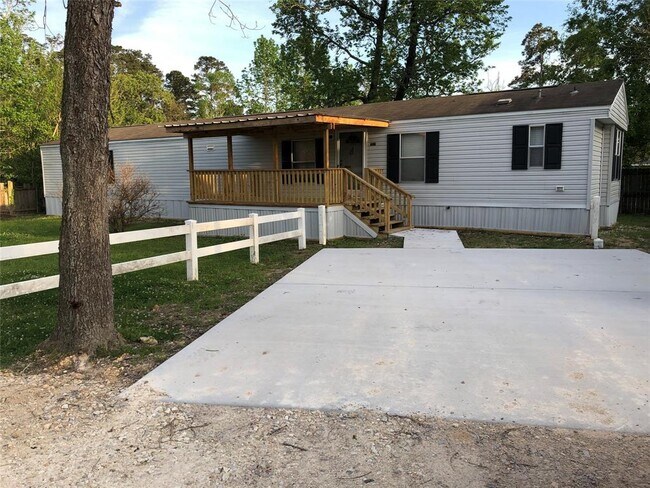 Building Photo - 22771 Hudson Rd