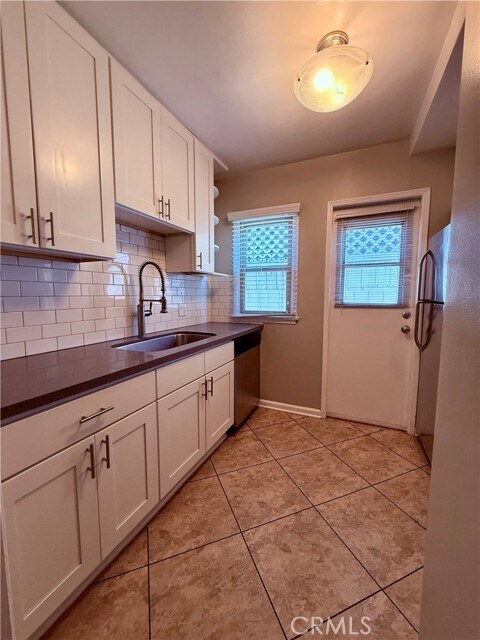 Foto del edificio - 208 Granada Ave