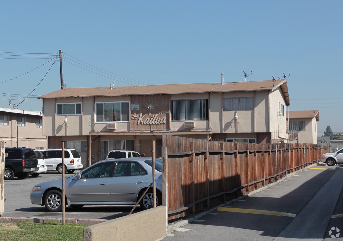 The Kailua Apartments in Bellflower, CA