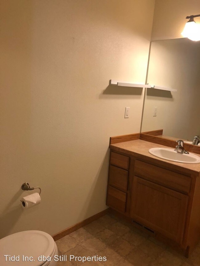 Foto del edificio - 414 Pear Ln