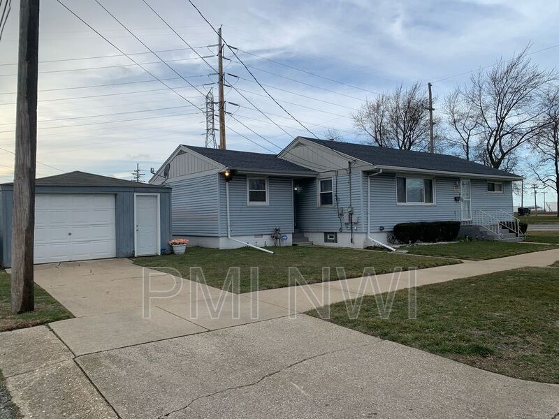 6110 Marshall Ave, Hammond, IN 46323