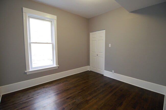 Foto del edificio - 4807 N Paulina St