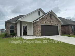 Building Photo - 112 Segovia Wy