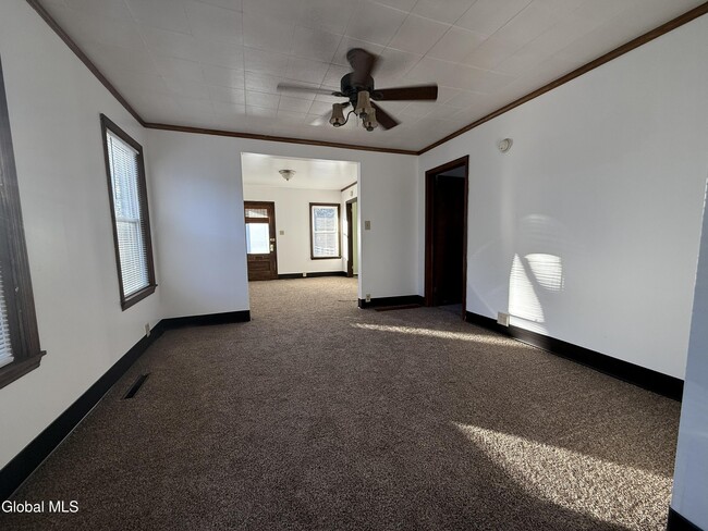 Building Photo - 30 Lexington Ave