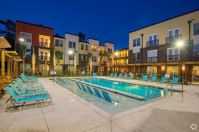 Stunning Luxury Apartments In Upscale Communities With Pools image