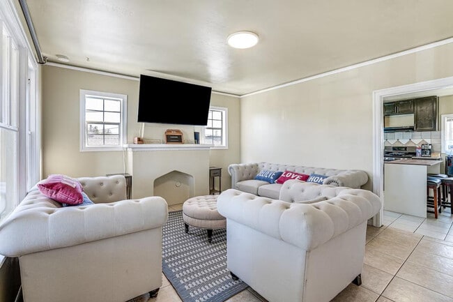 Building Photo - 1216 84th Ave