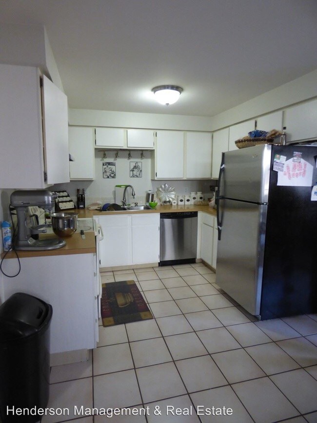 Building Photo - 152-154 Judson St