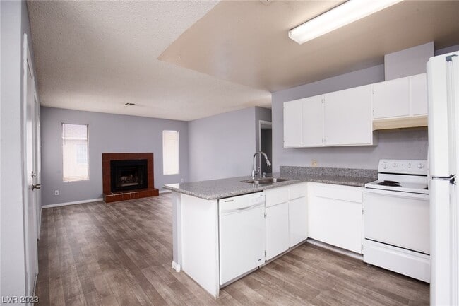 Building Photo - 2717 Aarondavid Dr