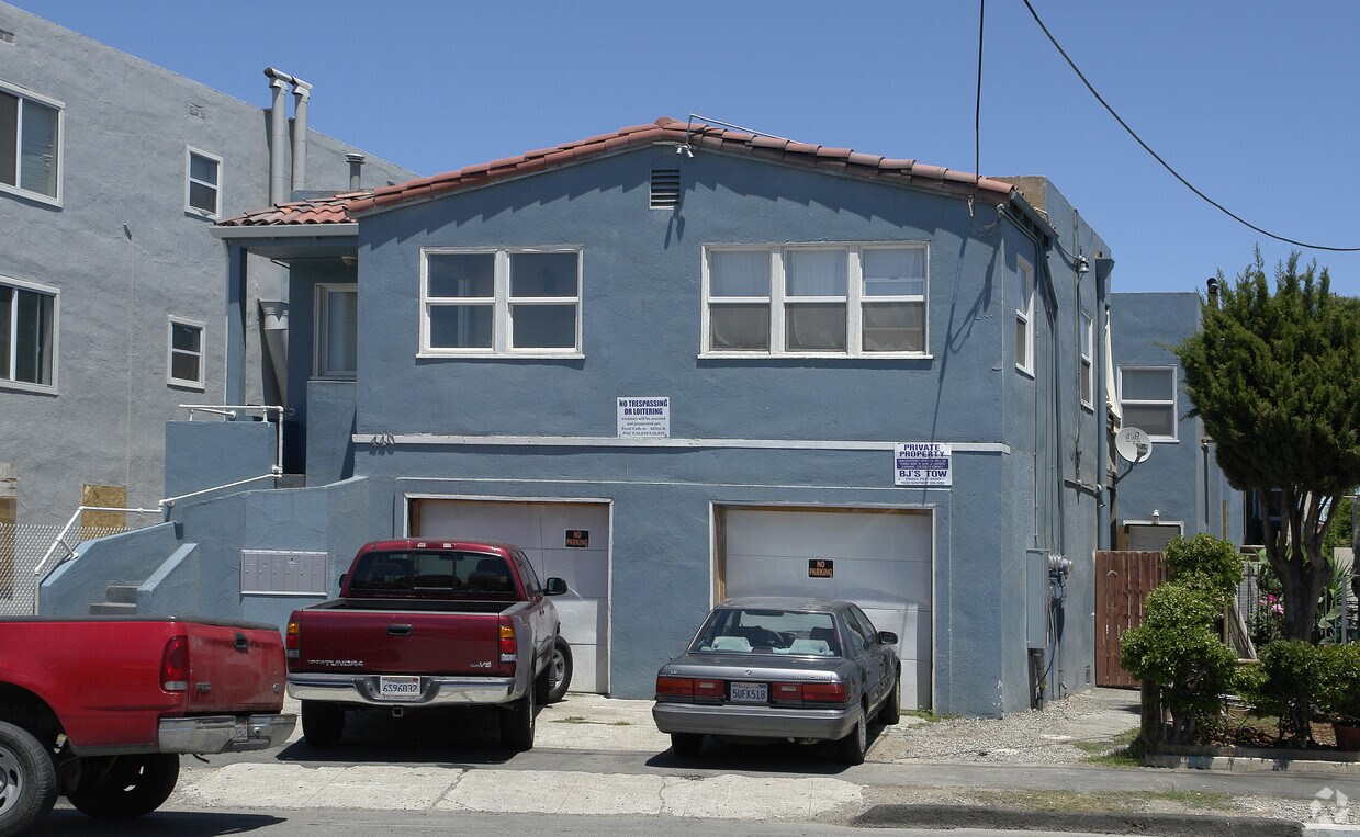 Foto del edificio - 440-450 W 10th St