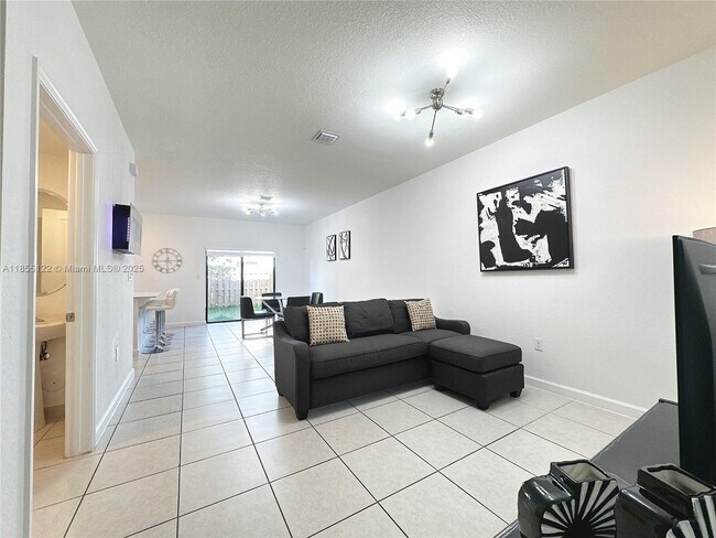 Foto del edificio - 28625 SW 133rd Pl