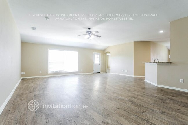 Building Photo - 4808 Bluebird Ln