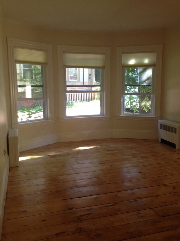 Spacious Dining Room - 20 Cushing St