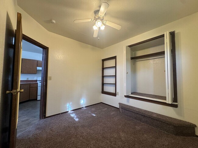 Foto del edificio - 6th &amp; N