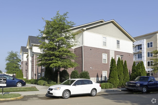 The Crowne at Campus Pointe - Society 865