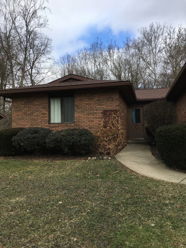 Foto principal - 1545 Highland Park Rd
