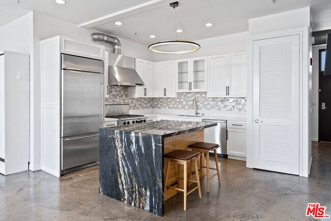 Foto del edificio - 1544 12th St