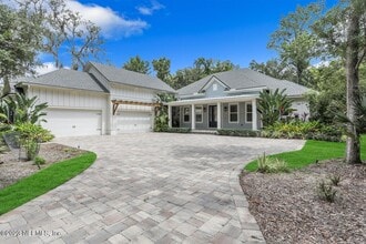 Building Photo - 168 Hickory Hill Dr