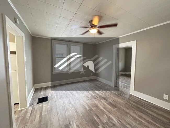 Building Photo - 5563 Bosworth Pl