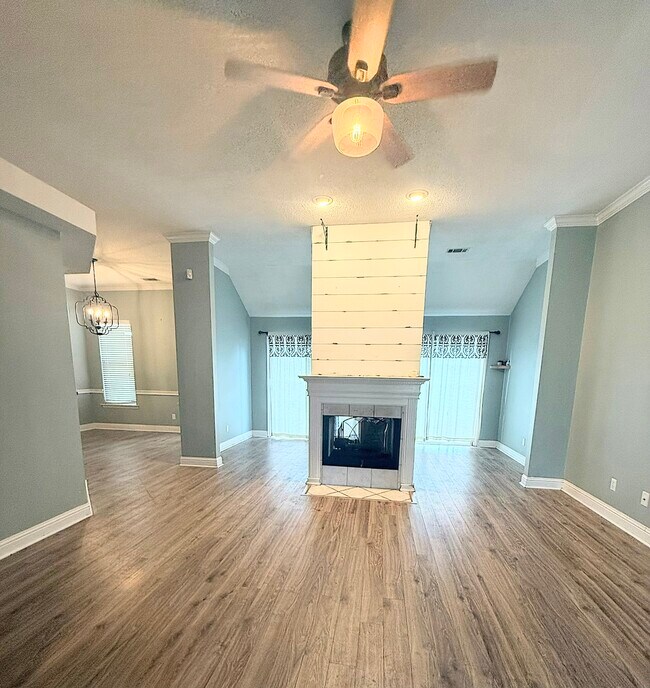 Foto del edificio - 2 Hummingbird Ct