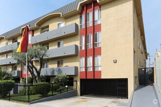 hollywood royale apartments angeles los building