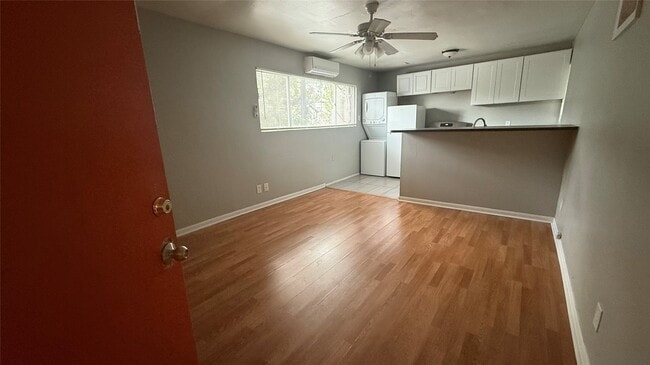 Building Photo - 4202 Stanford St