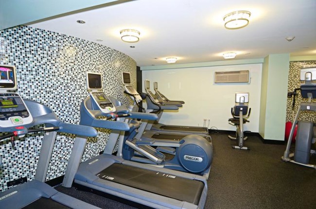 Foto del edificio - 3140 N Lake Shore Dr