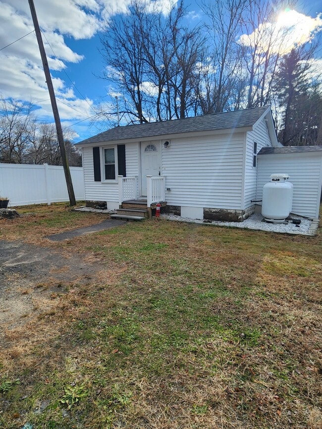 Foto del edificio - 615 Marion Ave