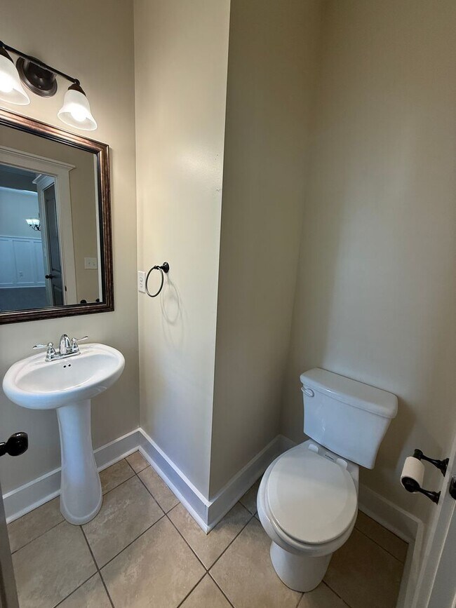 Foto del edificio - For Rent – 3 Bedroom, 2.5 Bath Home near M...