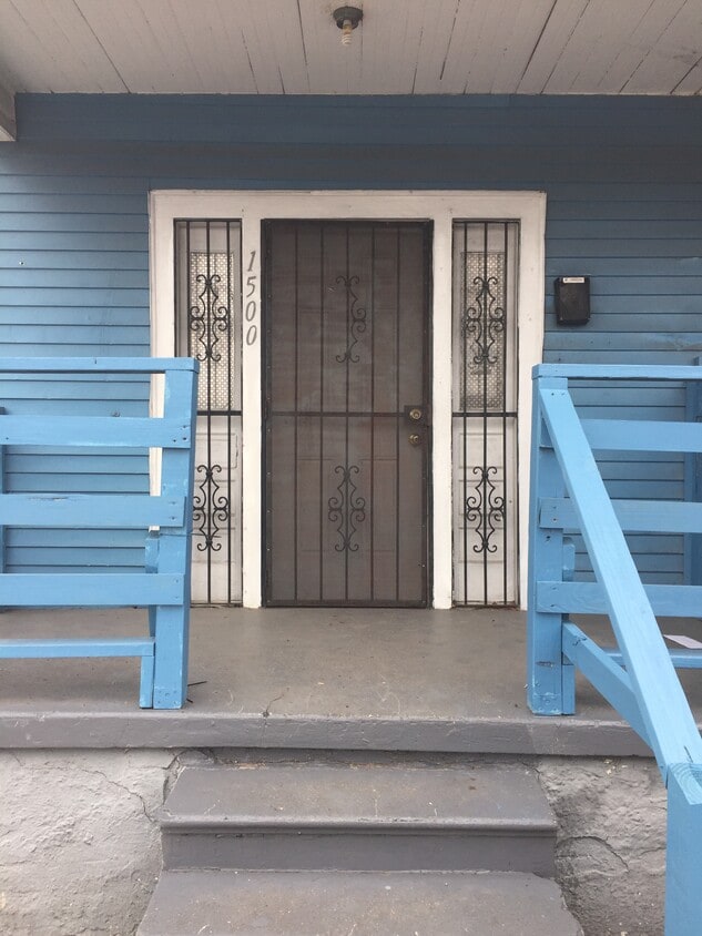 Primary Photo - 1500 Piety St