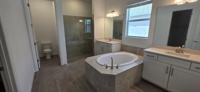 Photo - 5412 Lightning Whelk Ln House