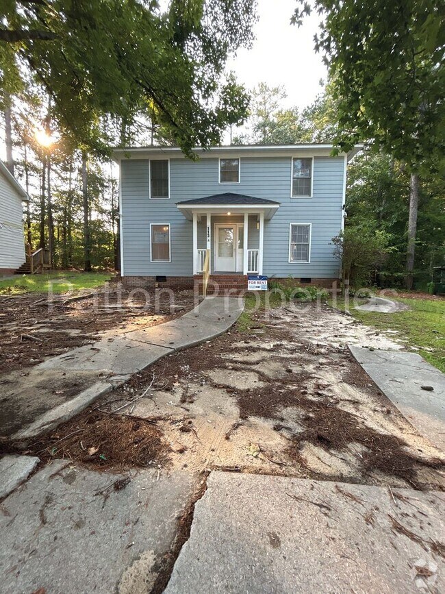 Building Photo - 113 Misty Oak Rd