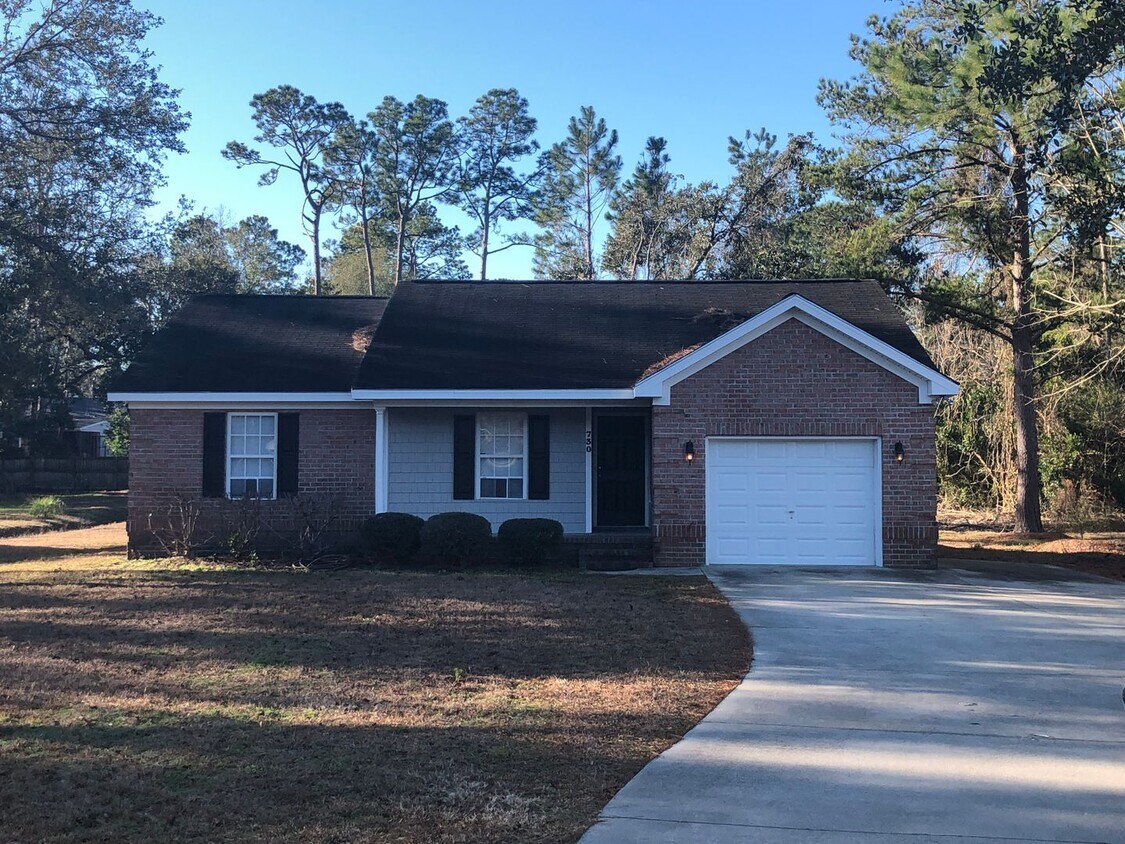 Primary Photo - 3 Bed 2 Bath Brick Single Family Home
