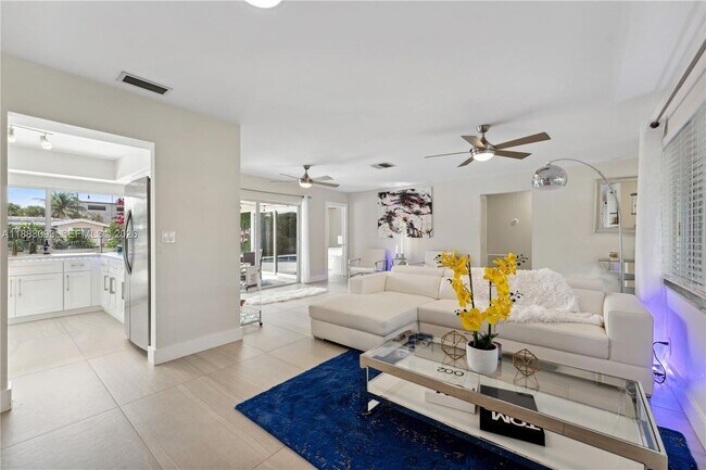 Foto del edificio - 1424 NE 53rd Ct
