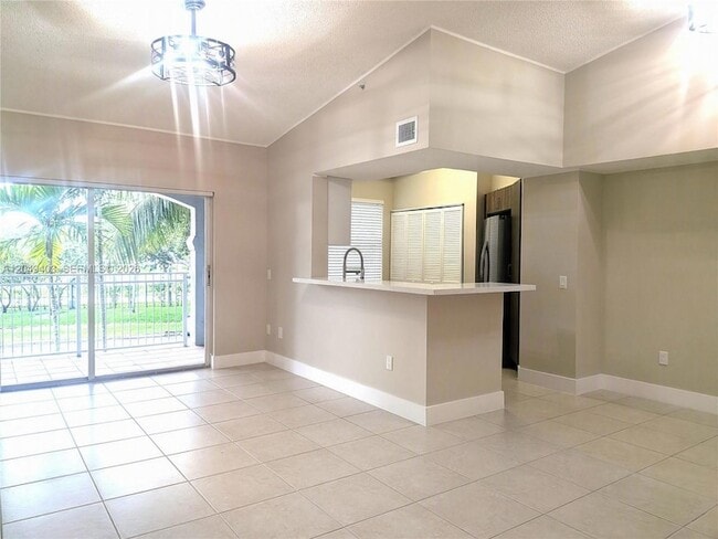 Foto del edificio - 9645 NW 1st Ct