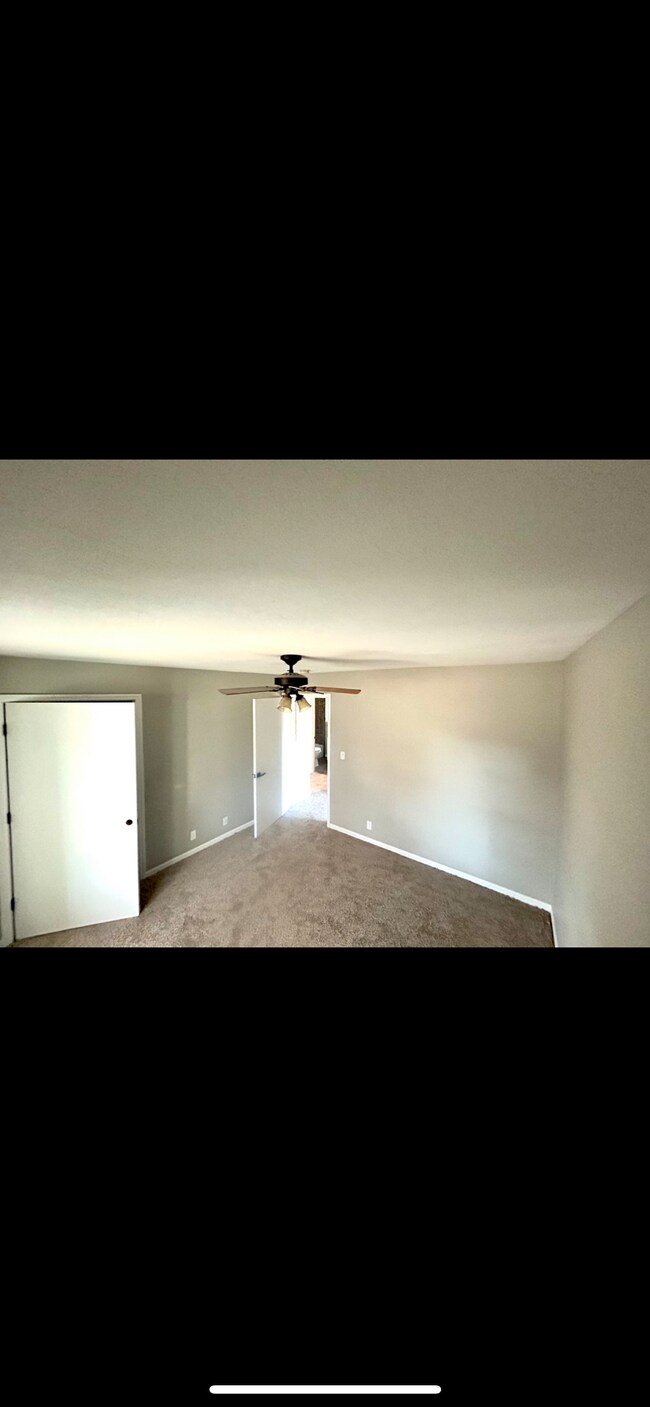 Foto del edificio - 1618 Pat Dr