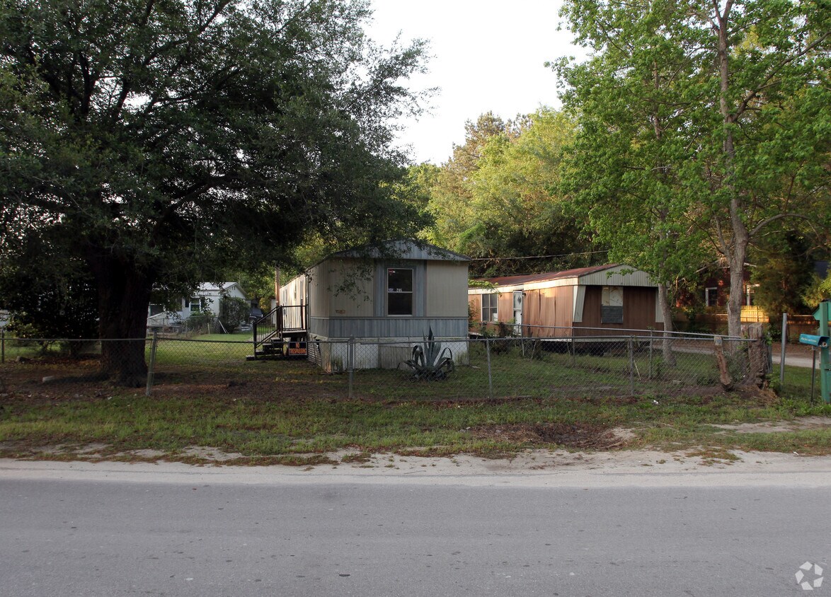 Building Photo - 2195 Hayne St