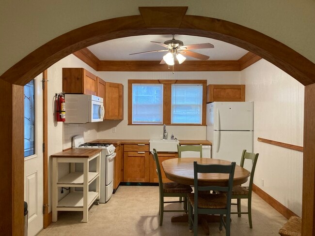 Kitchen - 301 Washington St
