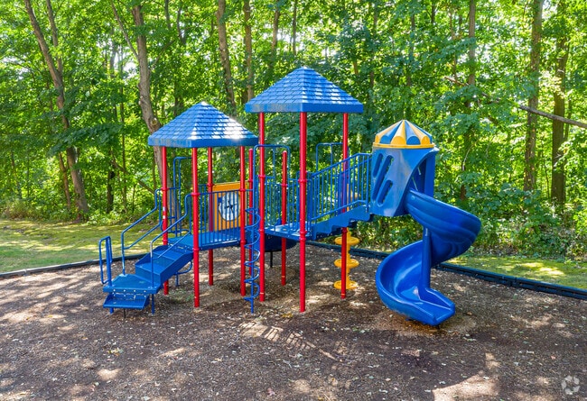 Building Photo - Sagamore Hills