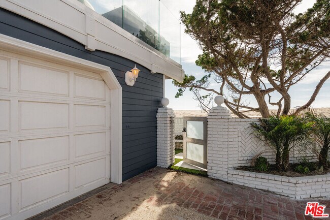 Foto del edificio - 1044 Waterbury Ln