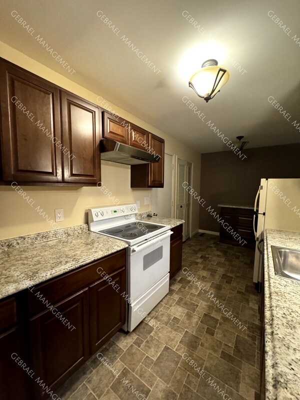 Building Photo - 3101 Vineyard Ln