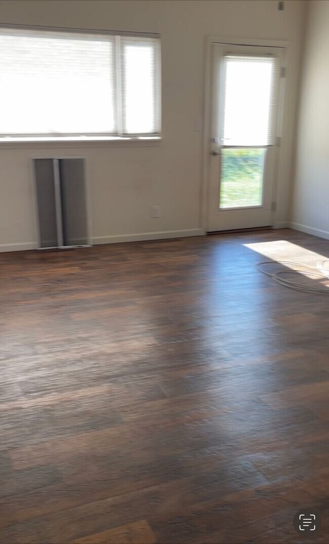 Foto del edificio - RANCH STYLE HOME - 4 Bed 2 Bath