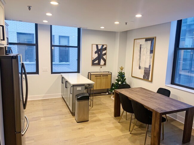 Building Photo - 680 S Federal St