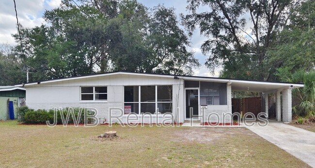 Building Photo - 2233 Monteau Dr