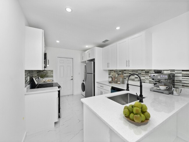 Building Photo - 2500 Marlboro St