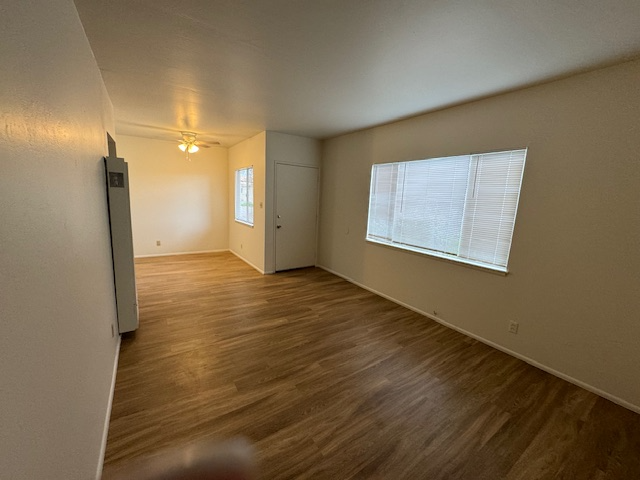 Foto del edificio - 16159 Walnut Ave