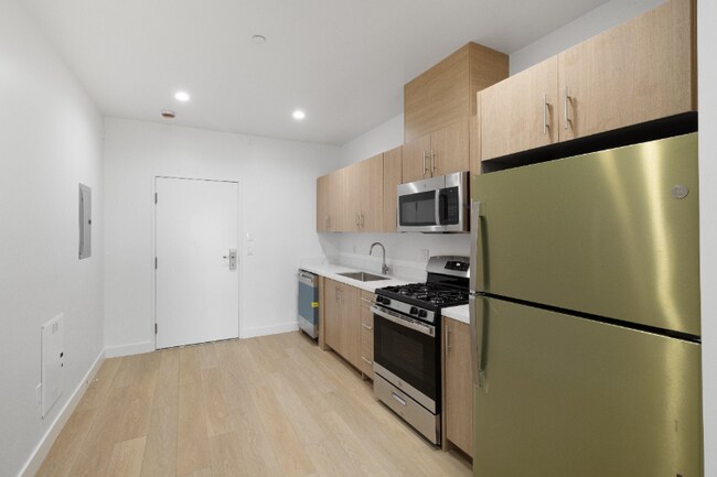 Foto del edificio - 11814 Aviation Blvd