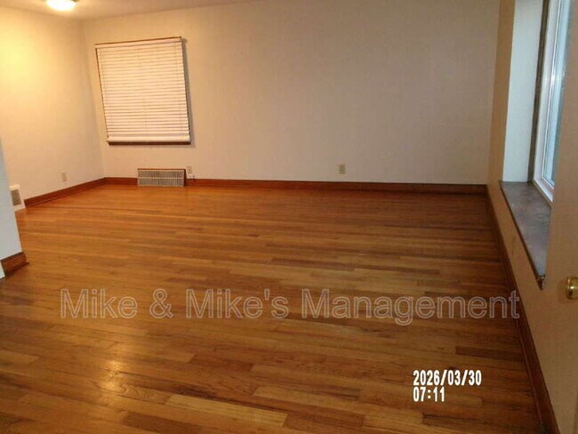 Foto del edificio - 2645 N 63rd St